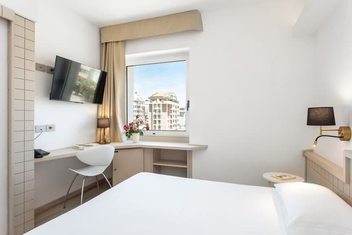 Hotel Carlo Felice