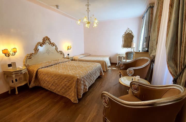 Hotel Carlton on the Grand Canal