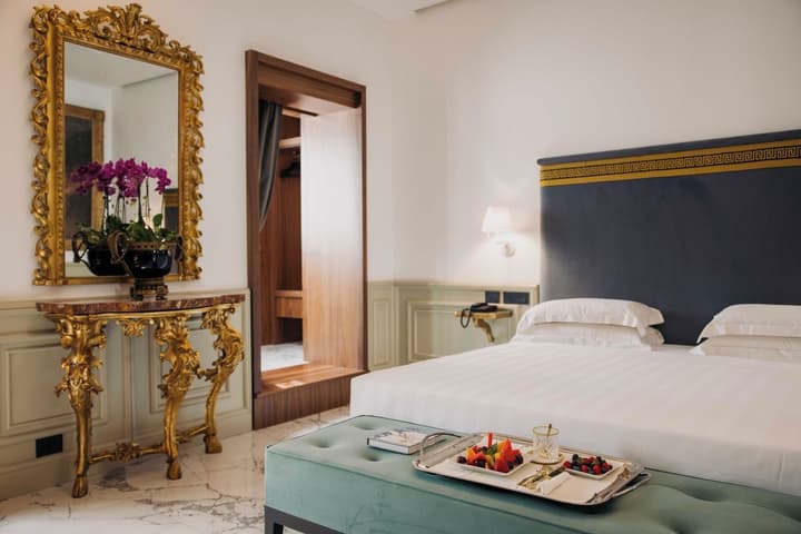 Valadier Hotel