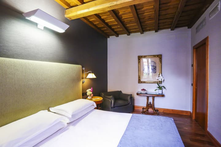 Valadier Hotel