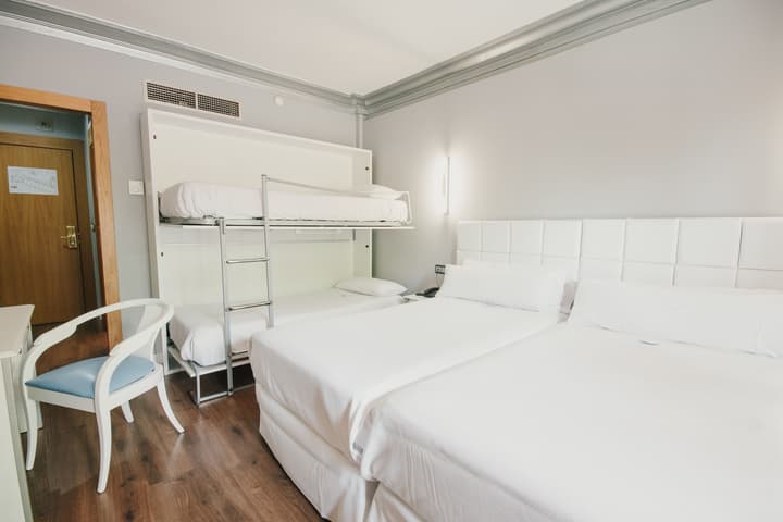Hotel Los Angeles, Granada