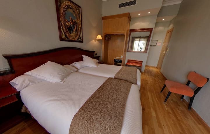 Hotel Los Angeles, Granada
