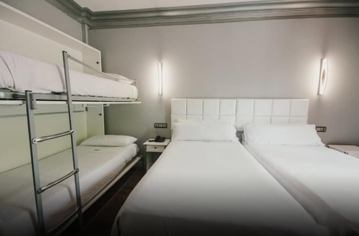 Hotel Los Angeles, Granada