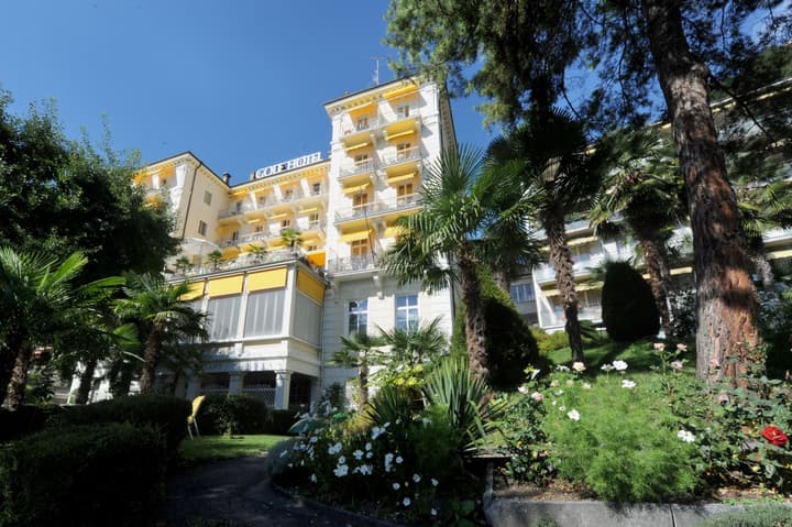 Golf Hotel Rene Capt