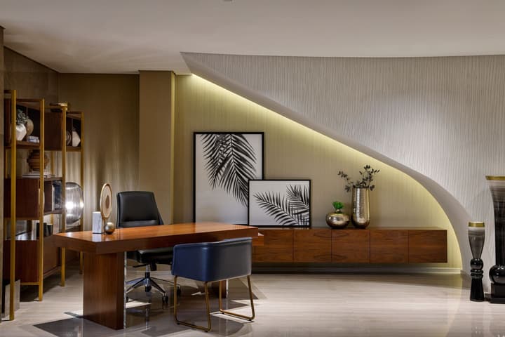 Le Meridien Dubai Hotel & Conference Centre