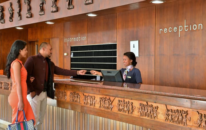 Carlton Hotel
