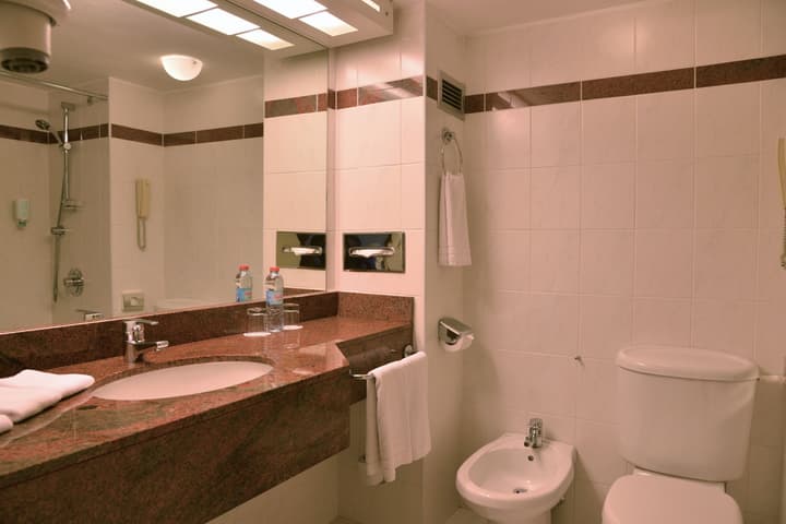 Carlton Hotel