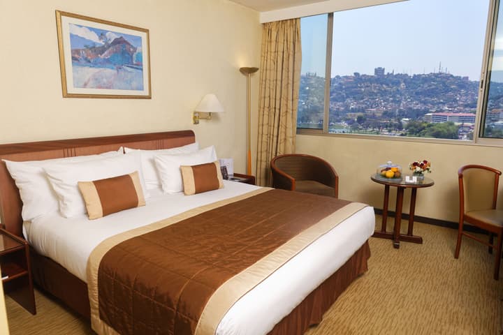 Carlton Hotel