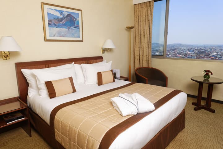 Carlton Hotel