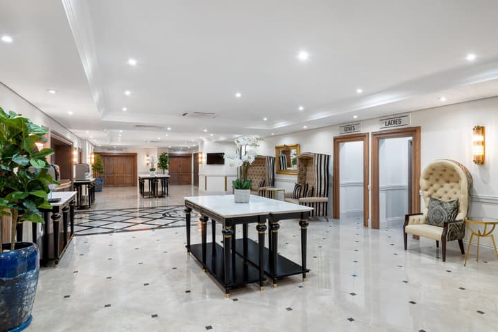 Protea Hotel by Marriott Johannesburg Balalaika Sandton