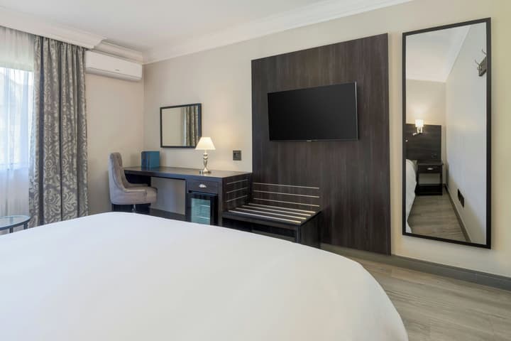 Protea Hotel by Marriott Johannesburg Balalaika Sandton