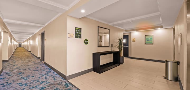 B&B Hotel Miami Airport