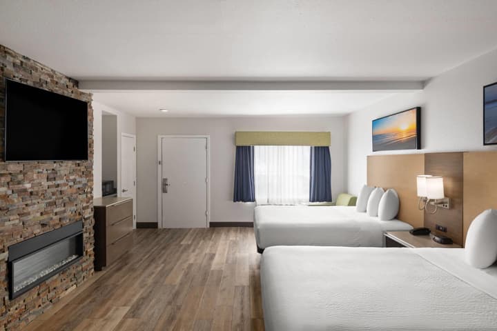 Days Inn by Wyndham Monterey Downtown