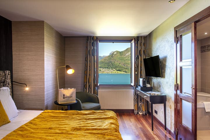 Les Tresoms Lake and Spa Resort