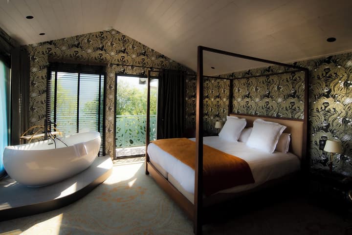 Les Tresoms Lake and Spa Resort