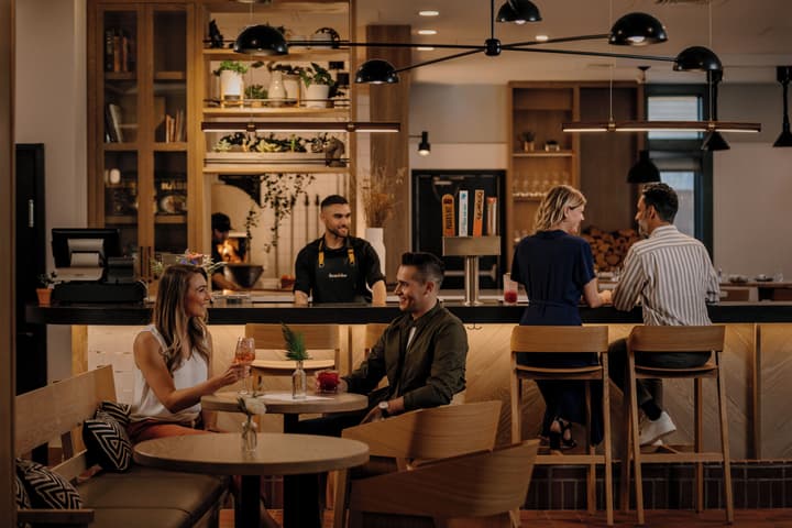 Elk + Avenue Hotel