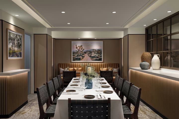 Sheraton Universal Hotel