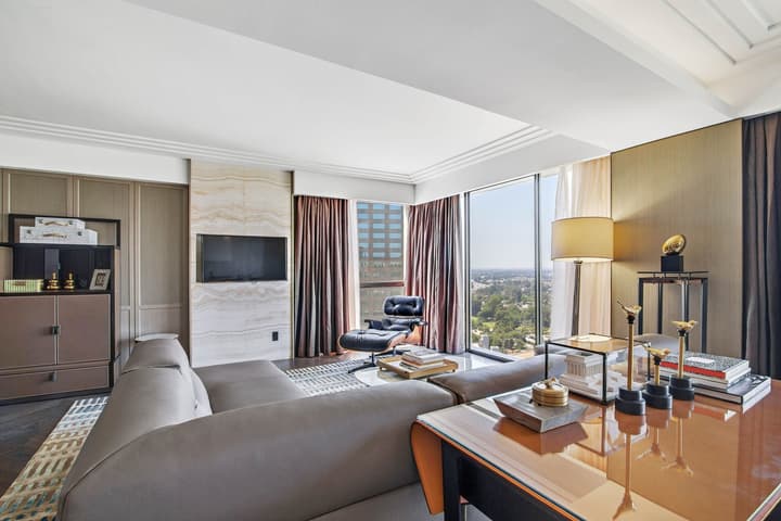 Sheraton Universal Hotel