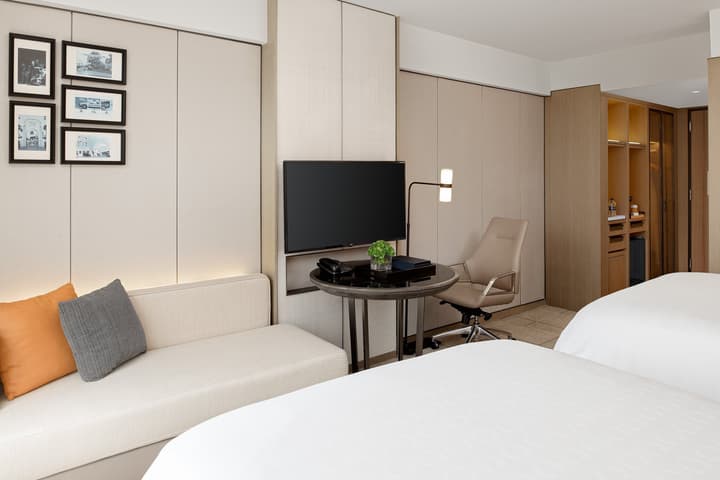 Sheraton Universal Hotel
