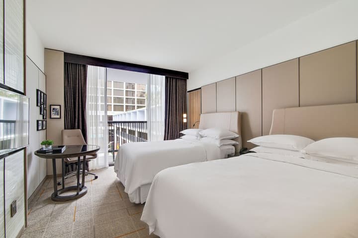 Sheraton Universal Hotel