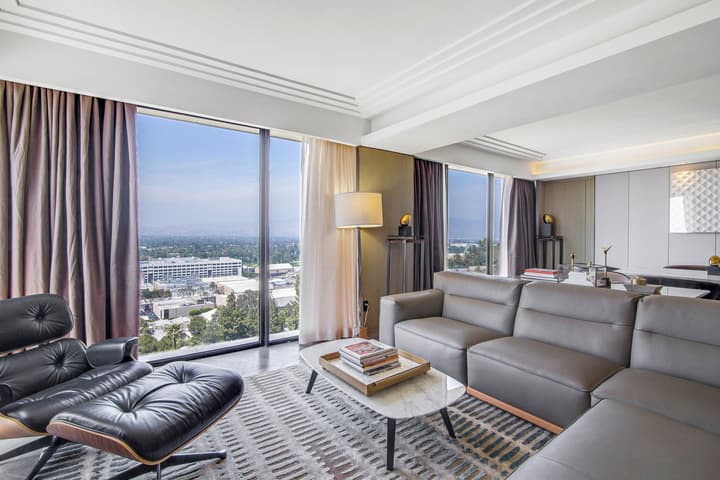 Sheraton Universal Hotel
