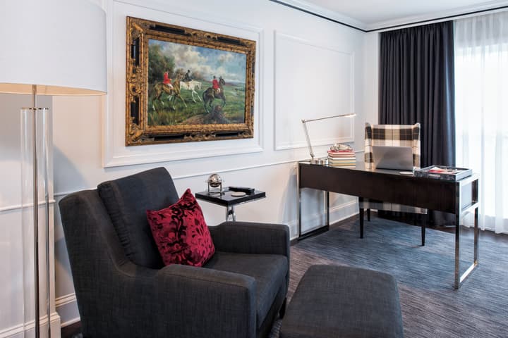 Phoenix Park Hotel