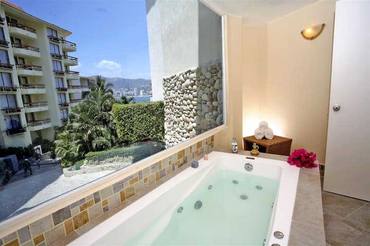 Park Royal Beach Acapulco - All Inclusive