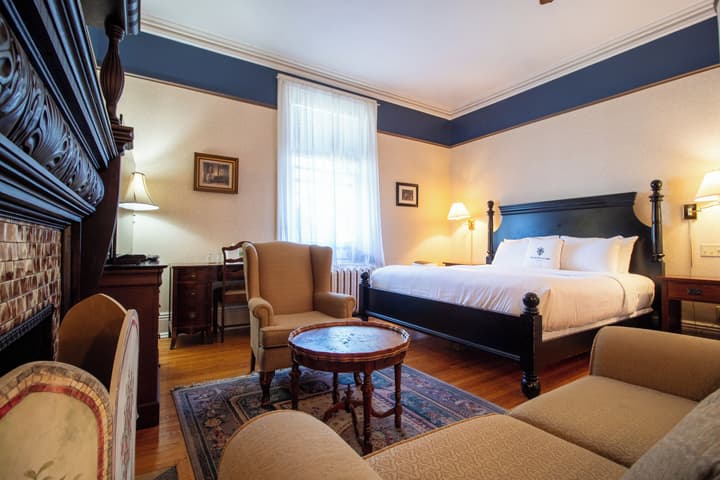 Hochelaga Inn