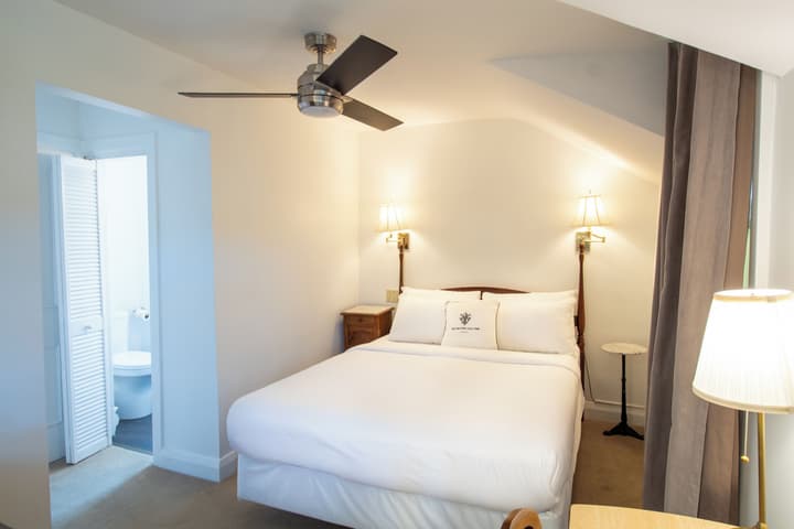 Hochelaga Inn