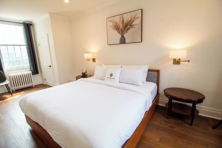 Hochelaga Inn