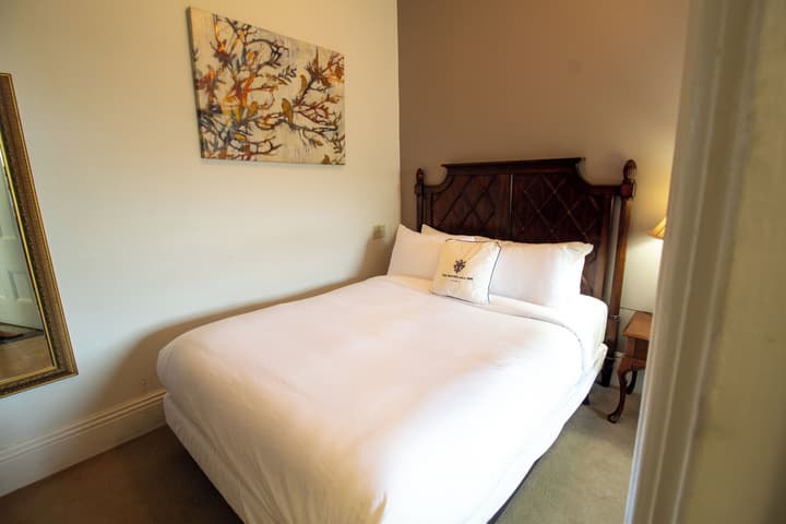 Hochelaga Inn