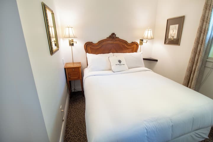 Hochelaga Inn