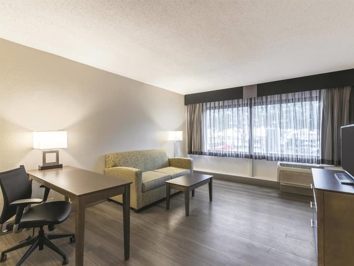 La Quinta Inn & Suites by Wyndham Virginia Beach