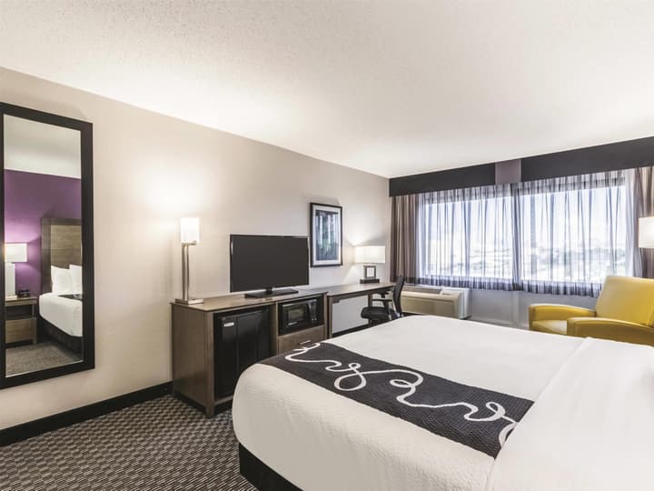 La Quinta Inn & Suites by Wyndham Virginia Beach