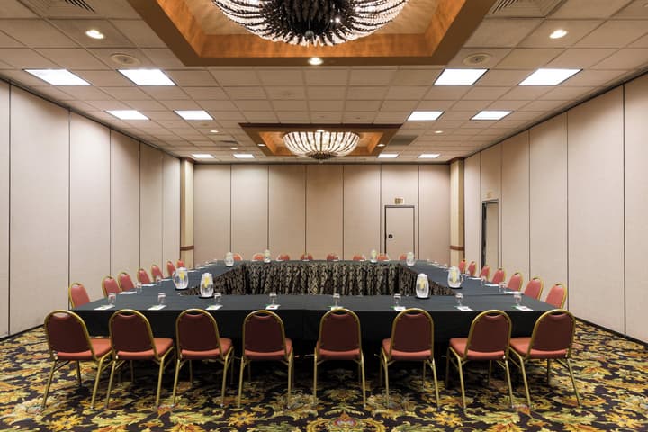 Holiday Inn Sacramento Downtown-Arena by IHG
