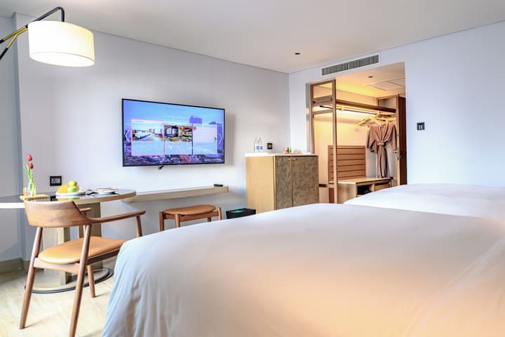 Montien Hotel Surawong Bangkok