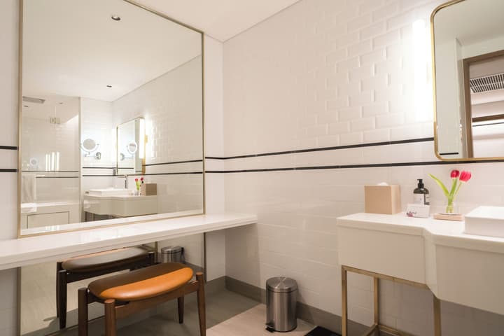 Montien Hotel Surawong Bangkok