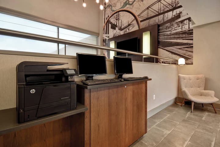 Four Points by Sheraton Boston Newton