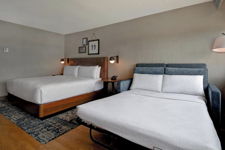 Four Points by Sheraton Boston Newton