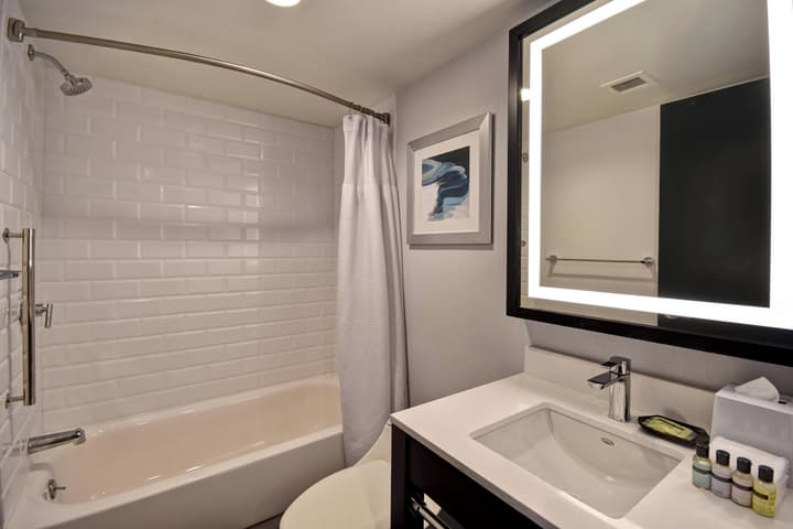 Four Points by Sheraton Boston Newton