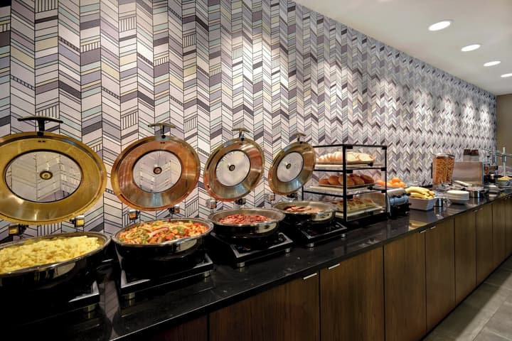 Four Points by Sheraton Boston Newton