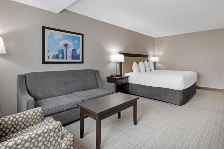 Best Western Plus Port O'Call Hotel
