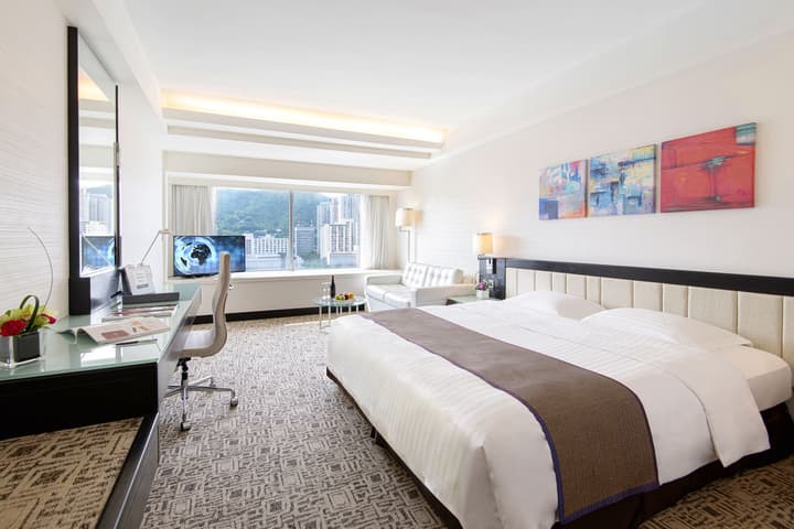 Regal Riverside Hotel