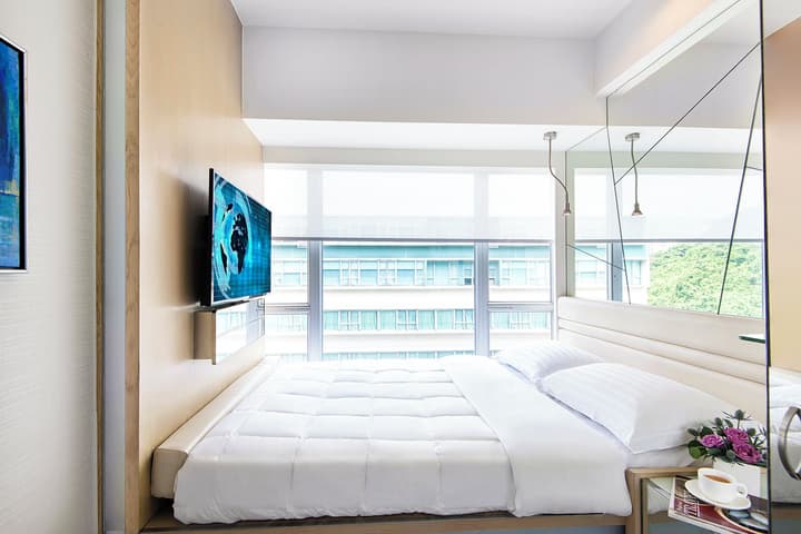 Regal Riverside Hotel