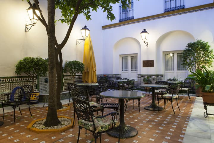 Hotel Cervantes