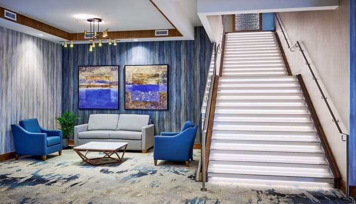 DoubleTree by Hilton Windsor Hotel & Suites