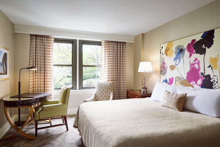 The Raphael Hotel, Autograph Collection