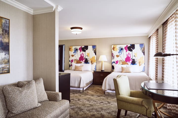 The Raphael Hotel, Autograph Collection