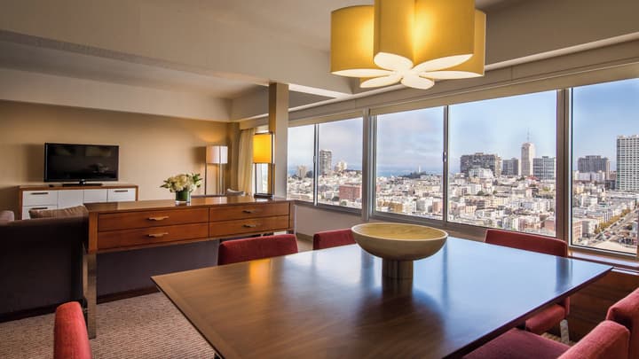 Holiday Inn Golden Gateway by IHG