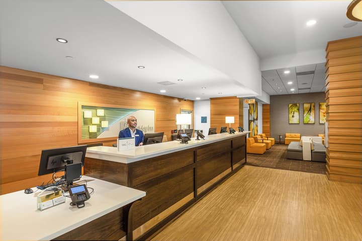 Holiday Inn Golden Gateway by IHG
